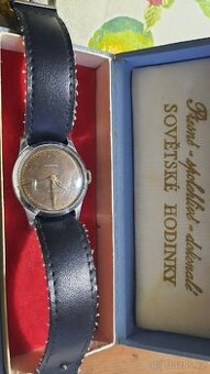 Starožitné hodinky zn Moskva