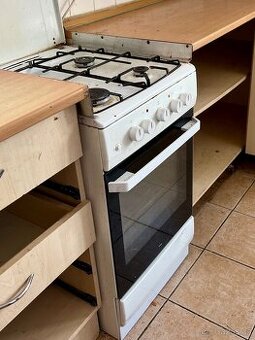 Eletrická trouba a plynový sporák