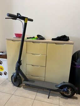 Elektrokoloběžka Xiaomi Mi Electric Scooter 3