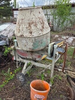 Prodám stavební míchačku na beton