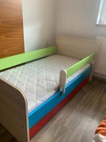 Dětská postel se šuplíkem 140x70 cm + matrace