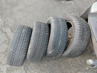 225/55R17