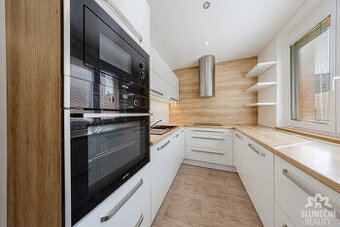 Prodej bytu 3+1, 73 m², Uherské Hradiště – Náměstí Republiky