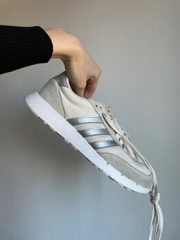 Adidas kecky nošené