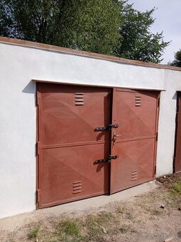 GARÁŽ ZREKONSTRUOVANÁ PRAHA 10 ZÁBĚHLICE