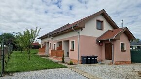 Dom, chalupa, penzión v obci Podhájska