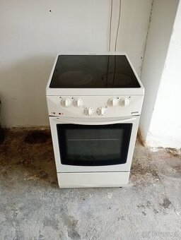 Elektrický sporák se sklokeramickou deskou,Zn.Gorenje