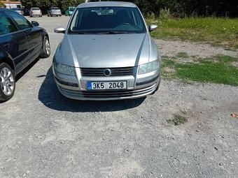 Fiat stilo 1.6 prodám díly z auta