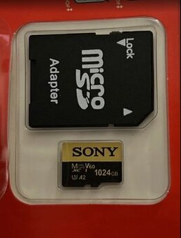MicroSD karta SONY kapacita 1024 GB s adaptérem.