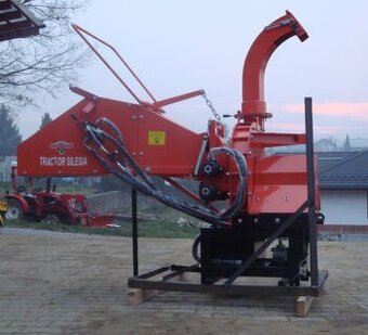 Štěpkovač 8 za malotraktor, hydraulika