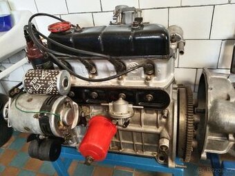 Motor a převodovka škoda 100