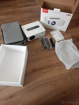 Projektor s produktovou 4k, 5G WiFi a Bluetooth, XGODY X1