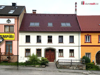 Prodej, rodinný dům, zahrada, garáž, nám. J.V. Kamarýta, Vel