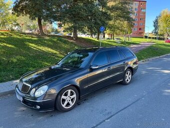 Mercedes E 2,7cdi W211