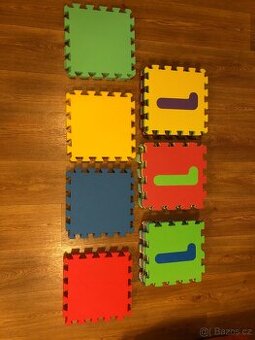 Pěnové puzzle 54ks a plastové kuželky