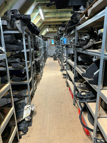 Prodej celeho skladu nahradnich dilu BMW