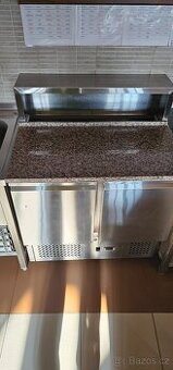 Saladeta - chladici stul s zulovou deskou