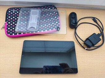 Tablet Lenovo M8 LTE 8" + obaly, sluchátka, paměťová karta.