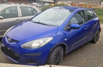 Mazda 2, 1.3 63kW rok 2008, nejeto poctivých 270, stk 7/2027