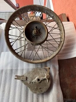 DKW - přední kolo s osou a brzdovým štítem