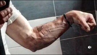 Stroj na předloktí