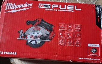 Milwaukee m12