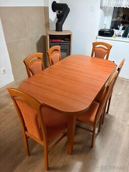 Jídelní stůl + židle
