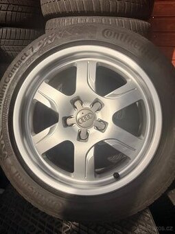 Prodám originální alu kola Audi A5 včetně letních pneumatik.