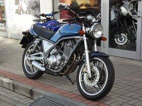 Yamaha SRX 600 - 1