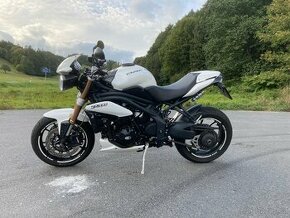 Triumph speed triple 1050 - 1