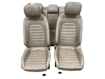 Sedačky béžová kůže VW Passat B7 kombi r.v. 2012