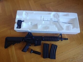 Airsoft M4 CQB, Cyma + akumulátor a nabíječka