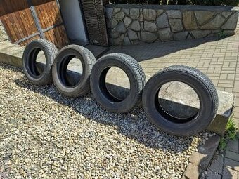 Prodám 4 letní pneu Bridgestone