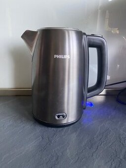 Rychlovarná konvice Philips titanová barva