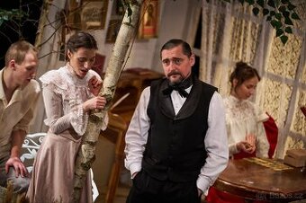 Racek – Divadlo Na zábradlí