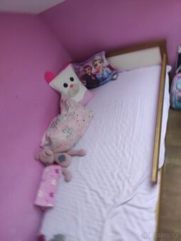 Dětská postel