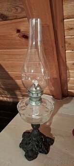 Lampa stolní petrolejová