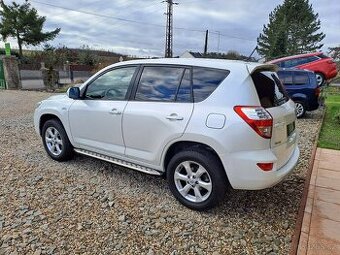 Toyota RAV4 2.2 D-4D 110kW 4X4 ČR AUTOMAT