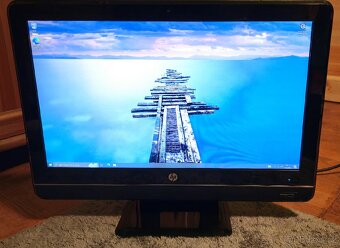 HP Omni 200 Al-in-One - 1