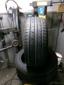 215/45 R17 ROYAL BLACK ROYAL PERFORMANCE