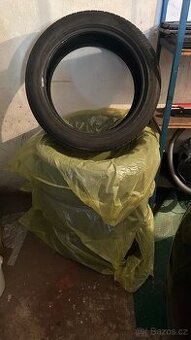 Letní pneu Bridgestone 234/45 R18 94W
