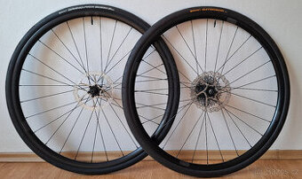 DT-SWISS 350 ZAPLETENÁ SILNIČNÍ ENDURANCE 28" KOLA