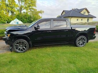 Dodge RAM LARAMIE 5.7 V8 , 4x4 , full vybava , 2019 rok