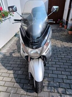 Suzuki Burgman 400