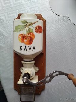 Mlýnek na kávu