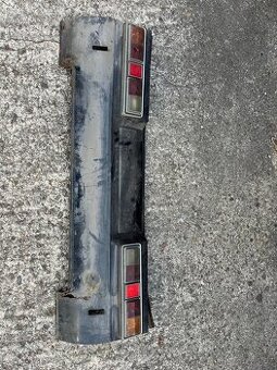 Tatra 613 zadní čelo