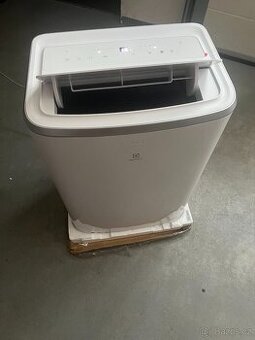 Mobilní klimatizace Electrolux EXP26U339HW