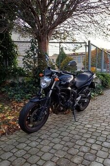 Yamaha fz6 s2 2010