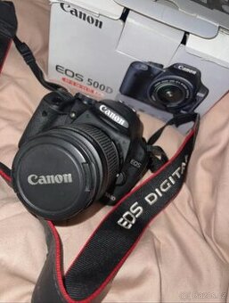 Canon EOS 500D + objektiv EF-S 18-55 IS
