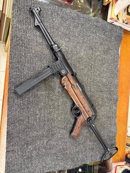 Samopal MP40 zásobník nabíječka